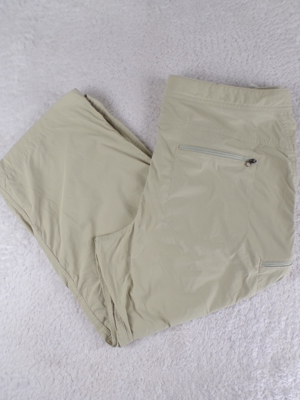 L.L. Bean Vista Camp Capri Pants Women's Size 14 Reg Beige Color